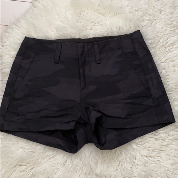 Rag & bone shorts size 24 - Picture 1 of 4